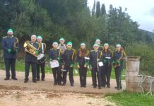 Τα χριστουγεννιάτικα κάλαντα στους δρόμους των Πουλάτων!