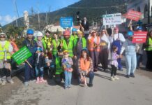 Εντυπωσιακή η παρουσία των Πουλάτων στην παρέλαση του Σαμικού Καρναβαλιού!